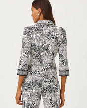 Load image into Gallery viewer, UPF 50+ Levie Button Down Shirt - Coconut Z Engineered Chillylilly