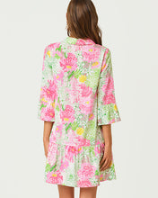 Load image into Gallery viewer, Rayanna Tunic Shirtdress - Resort White Mum Patch