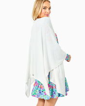 Load image into Gallery viewer, Terri Sweater Wrap - Resort White