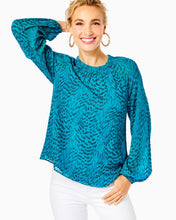 Load image into Gallery viewer, Caline Silk Top - Teal Bay Silk Swirl Clip