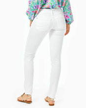 Load image into Gallery viewer, 31" Worth Skinny Jean - Sateen - Resort White