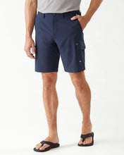 Load image into Gallery viewer, M's Cayman Isles IslandZone® 10-Inch Cargo Shorts - Ocean Deep
