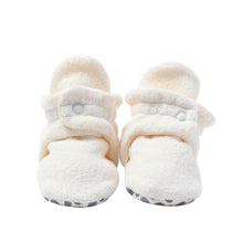 Load image into Gallery viewer, Baby Fleece Booties!