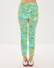 Load image into Gallery viewer, UPF 50+ Luxletic 28&quot; Corso Pant - Fresh Water Blue Sunbathers Bliss Golf
