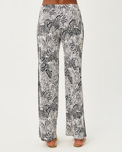 Load image into Gallery viewer, UPF 50+ 32" Grenada Knit Pant - Coconut Z Engineered Chillylilly
