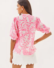 Load image into Gallery viewer, Mialeigh Linen Top - Rousseau Pink Glisten In The Sun
