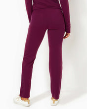 Load image into Gallery viewer, UPF 50+ 31.5&quot; Tayden Pant - Amarena Cherry
