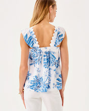 Load image into Gallery viewer, Gyah Top - Resort White Jet Set Jungle
