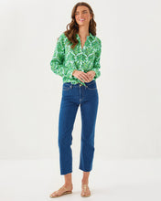 Load image into Gallery viewer, 28&quot; Lindessa High Rise Crop Jean - Medium Wash
