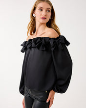 Load image into Gallery viewer, Analea Off-the-Shoulder Top - Noir

