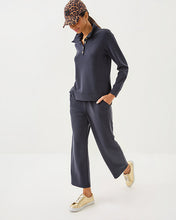 Load image into Gallery viewer, UPF 50+ 25.5&quot; Alwyn High Rise Crop Pant - Noir
