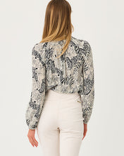 Load image into Gallery viewer, Elsa Silk Top - Coconut Z
