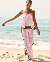 Load image into Gallery viewer, Jesslyn Top - Coco Beach Wildness Engineered Woven Top
