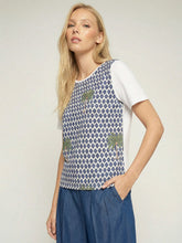 Load image into Gallery viewer, Ikat Palmeras T-Shirt  - Vilagallo
