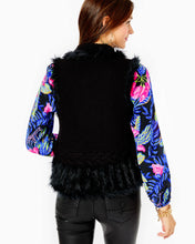 Load image into Gallery viewer, Torini Faux Fur Sweater Vest - Black

