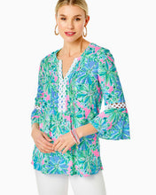 Load image into Gallery viewer, Hollie Tunic Top - Soleil Pink Good Hare Day
