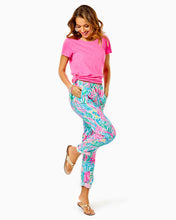 Load image into Gallery viewer, 31&quot; Taron Mid-Rise Linen Pant - Multi Sea Turtle Soiree
