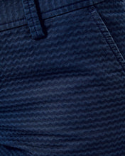 Load image into Gallery viewer, 5&quot; Callahan Jacquard Short - True Navy
