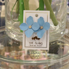 Load image into Gallery viewer, Flower Earrings

