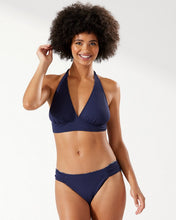 Load image into Gallery viewer, Island Cays Palms Reversible Halter Bikini Top - Mare Navy Rev
