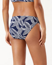 Load image into Gallery viewer, Island Cays Palms Reversible Hipster Bikini Bottoms - Mare Navy Rev
