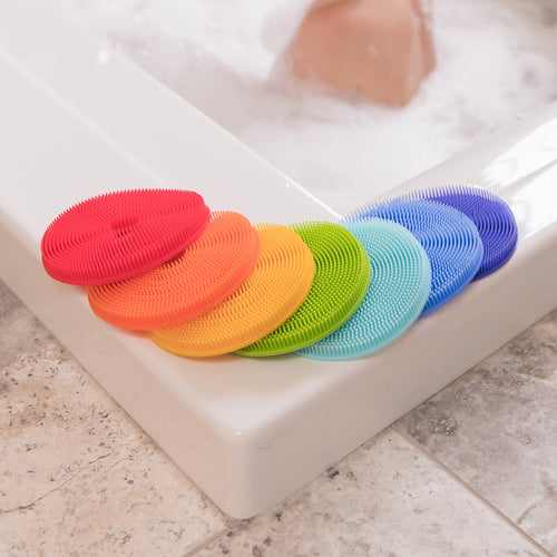 BATHIN' SMART RAINBOW SPOTS SILICONE BATH TOY AND SCRUB FOR KIDS AND TODDLERS, 7-PACK.