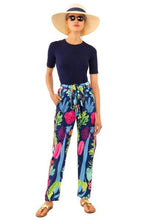 Load image into Gallery viewer, Bon Voyage Wide-Leg Pant

